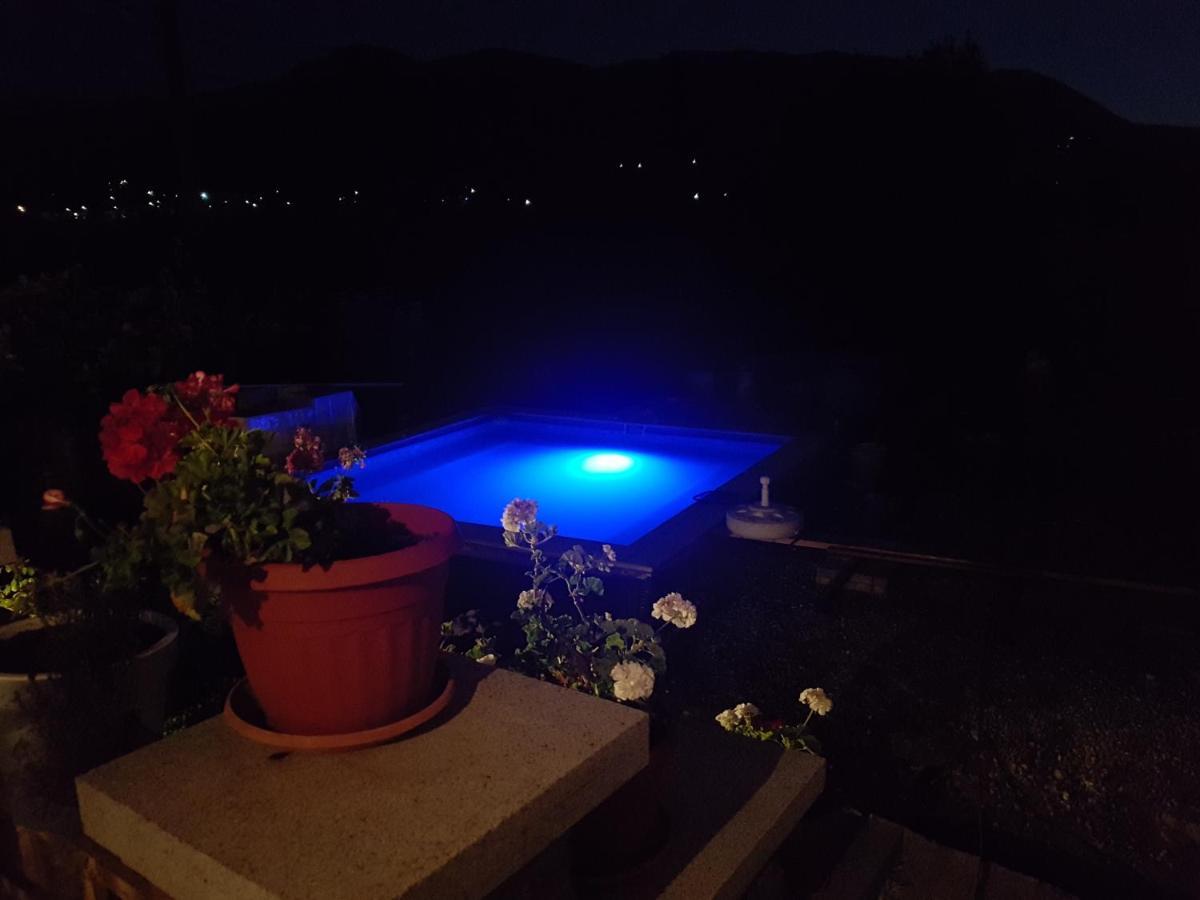 קיוסטנדיל Къща За Гости Каза Роза - Swiss Style Chalet Casa Rosa Guest House מראה חיצוני תמונה