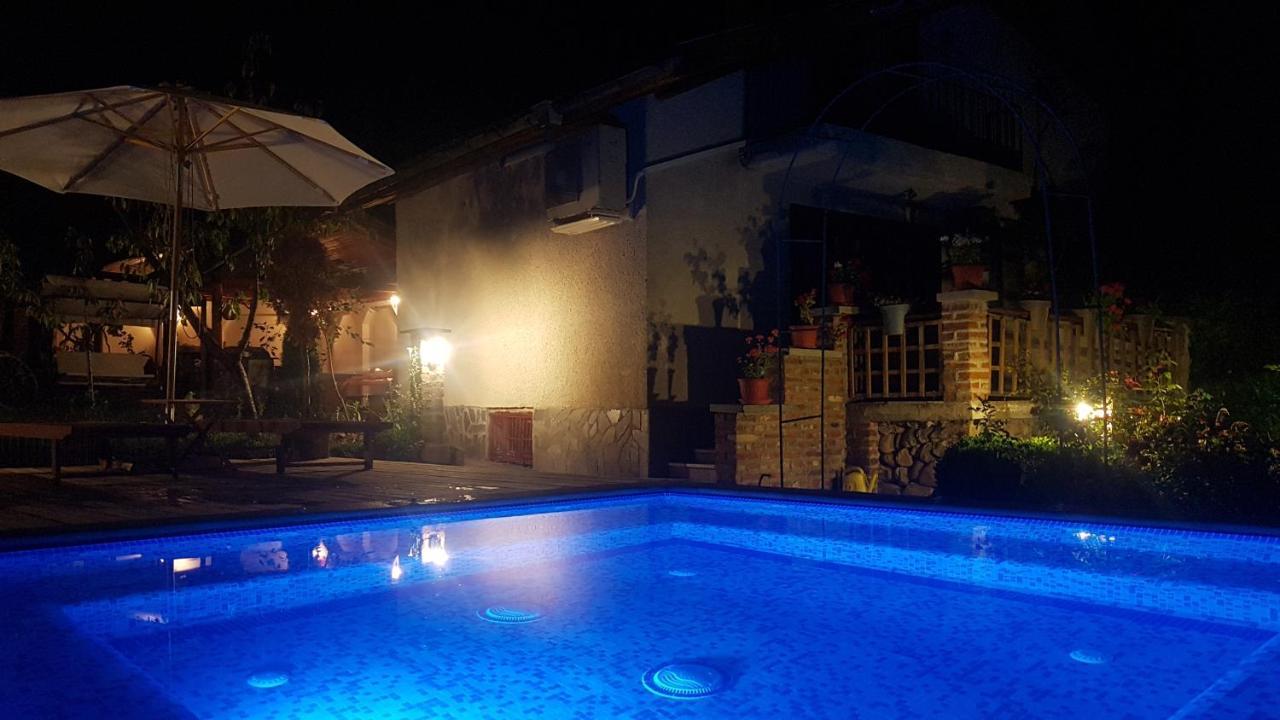 קיוסטנדיל Къща За Гости Каза Роза - Swiss Style Chalet Casa Rosa Guest House מראה חיצוני תמונה