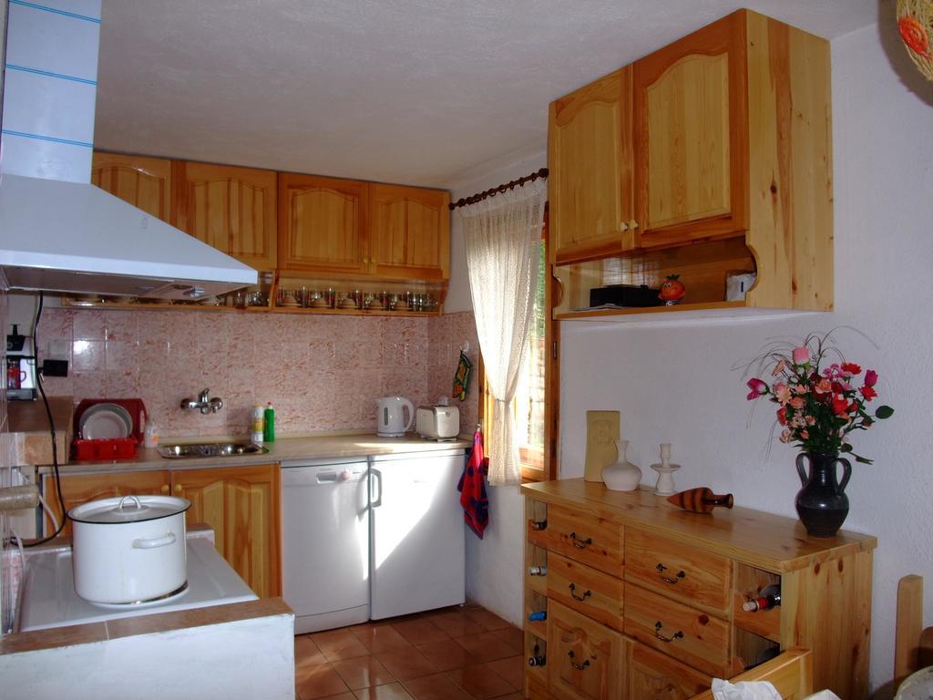 קיוסטנדיל Къща За Гости Каза Роза - Swiss Style Chalet Casa Rosa Guest House חדר תמונה